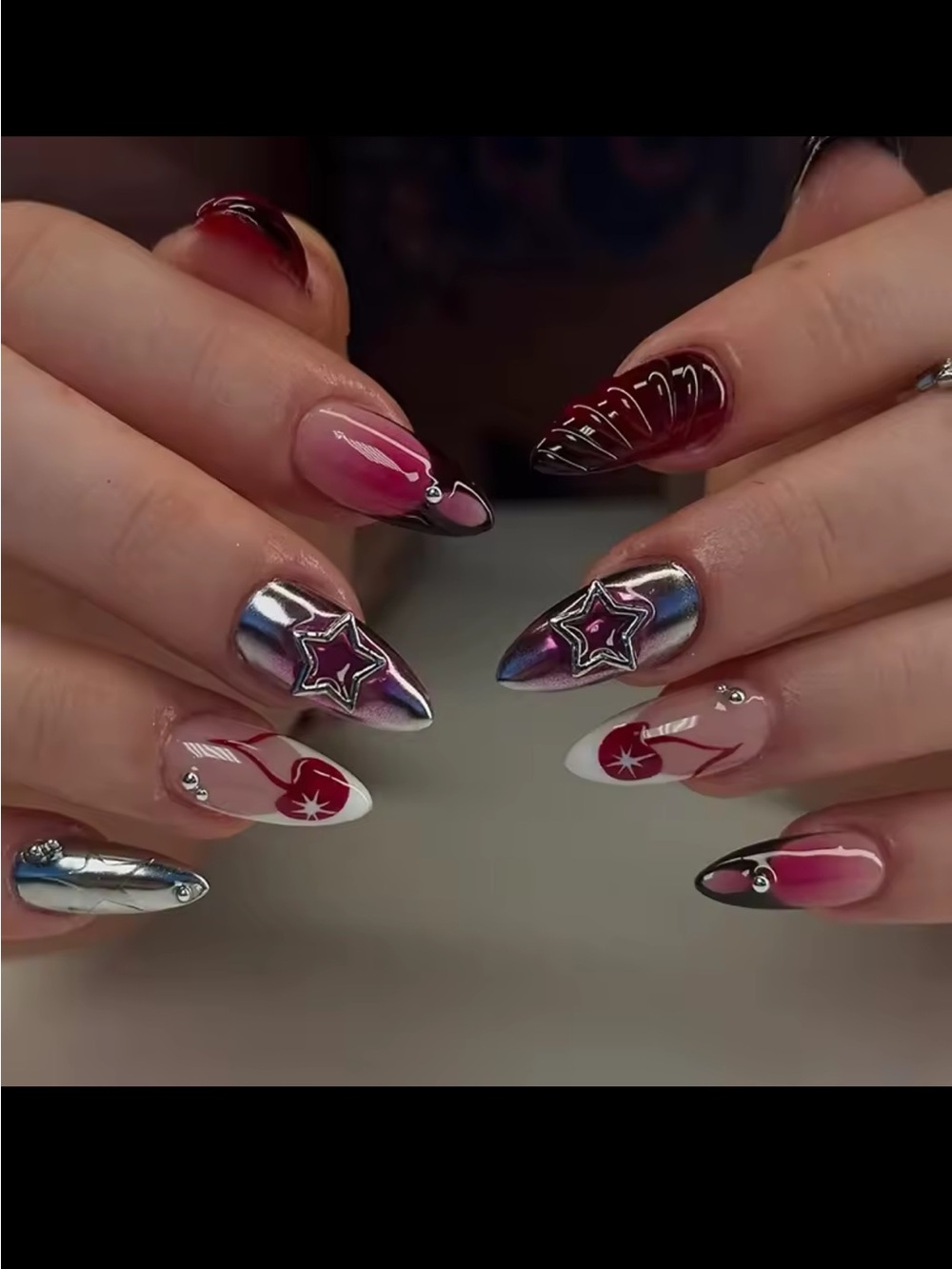 24 pcs nails natural delicate & comfortable reusable!
